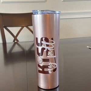 “Kiss my Putt” Tumbler with Lid